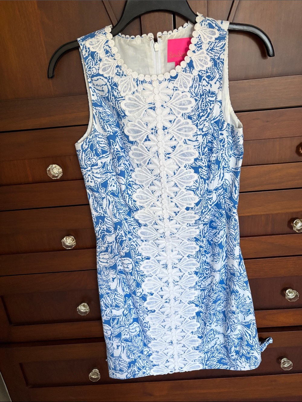 Lilly Pulitzer Blue & White Lace-Front Sleeveless Shift Dress